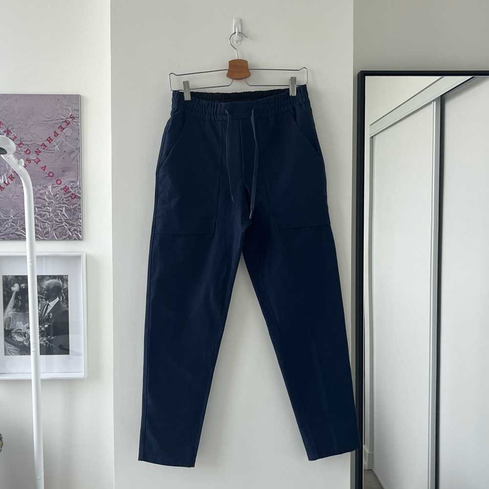 Lululemon Bowline Pant *Utilitech 30"
True Navy - Picture 6 of 8